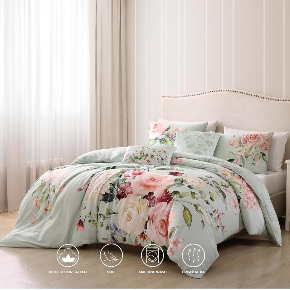 Elegant Floral Duvet Cover Set in Soft Green - Picture 2 of 8